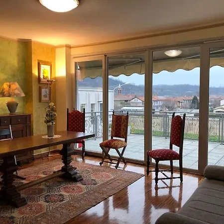 Penthouse 10 Min From Alba +free Parking * Biglini